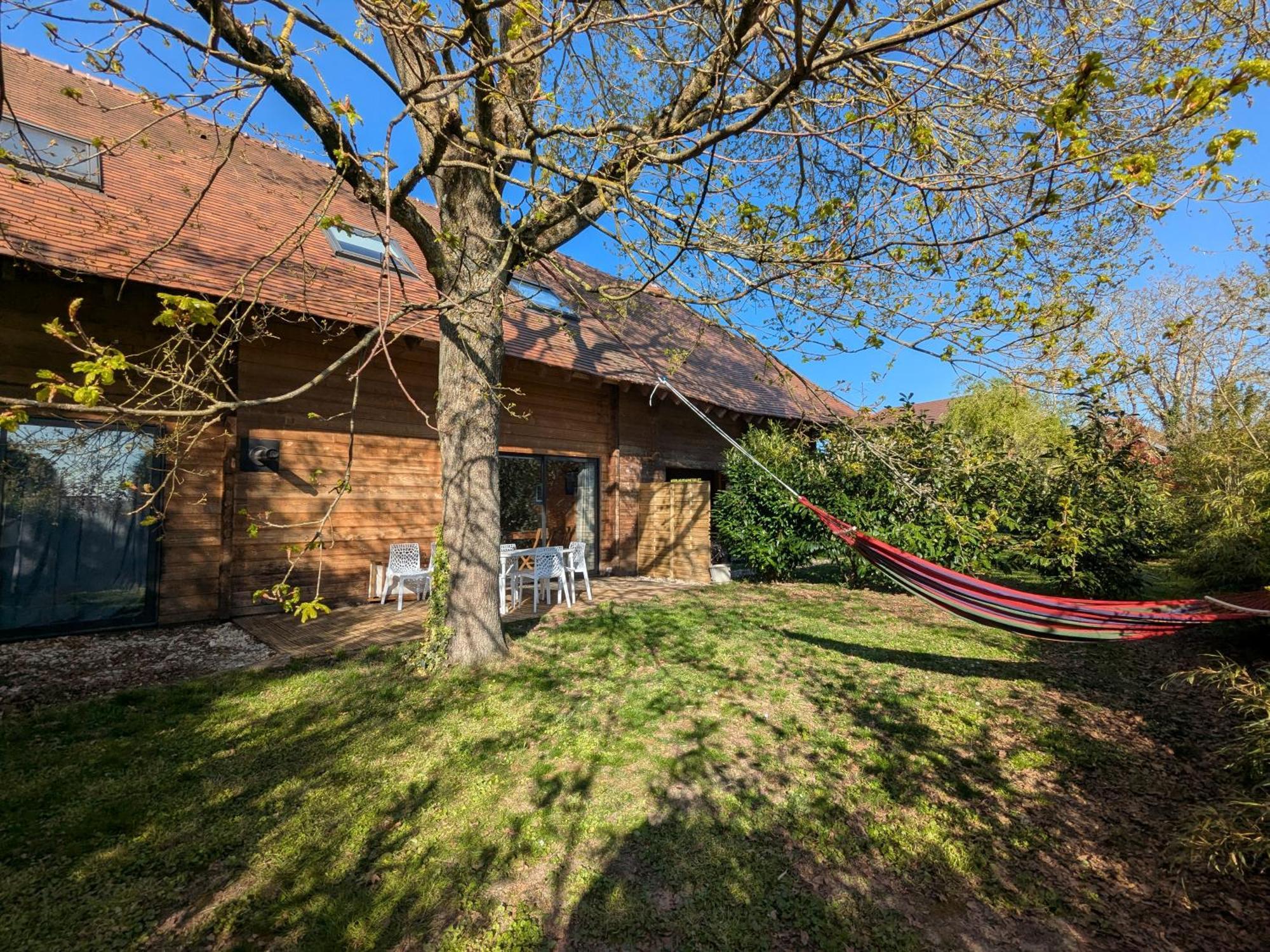 Les Chalets Aux Gites D'Orient Géraudot Habitación foto